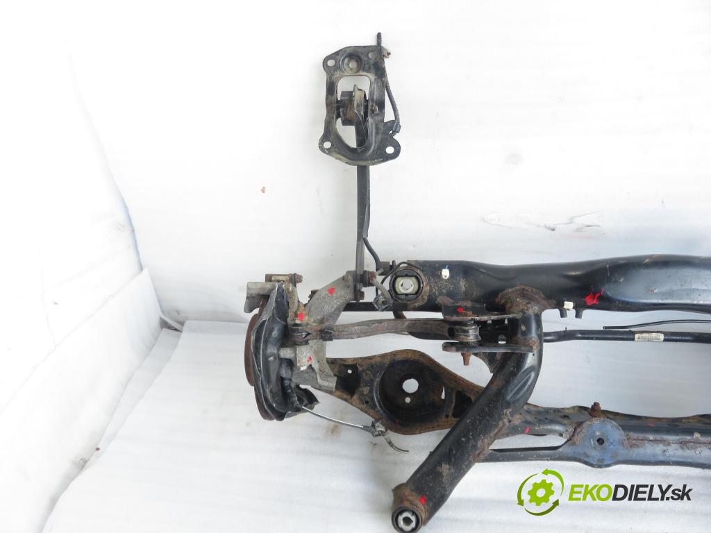 VW TIGUAN (5N_) SUV 2014 130,00 2.0 TDI 4motion - CFGC 1968,00 ZADNÍ: