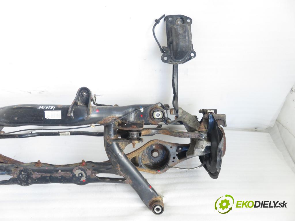 VW TIGUAN (5N_) SUV 2014 130,00 2.0 TDI 4motion - CFGC 1968,00 ZADNÍ: