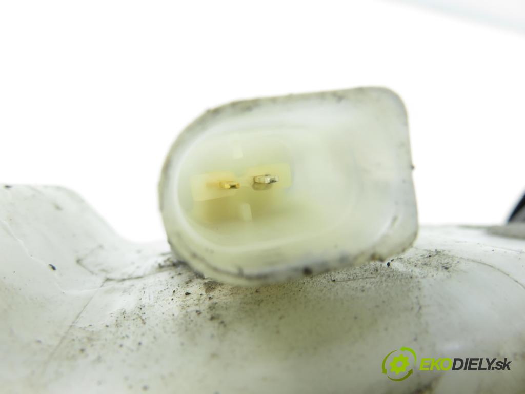 VW TRANSPORTER V Skrzynia (7HA, 7HH, 7EA, 7EH) FURGON 2004 77,00 1.9 TDI PD 105 - AXB 1896,00 Posilovač 7H0612101A ; 03776705024 (Servočerpadlo)