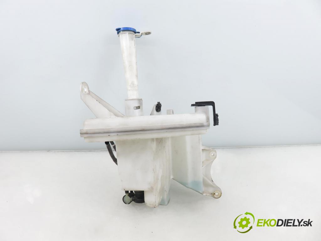 TOYOTA AURIS TOURING SPORTS (_E18_) KOMBI 2014 91,00 2.0 D-4D 124 (ADE186_) - 1AD-FTV 1998,00 Nádržka ostrekovačov 8531002490 ; 1020962 (Kľučka dverí ostatné)