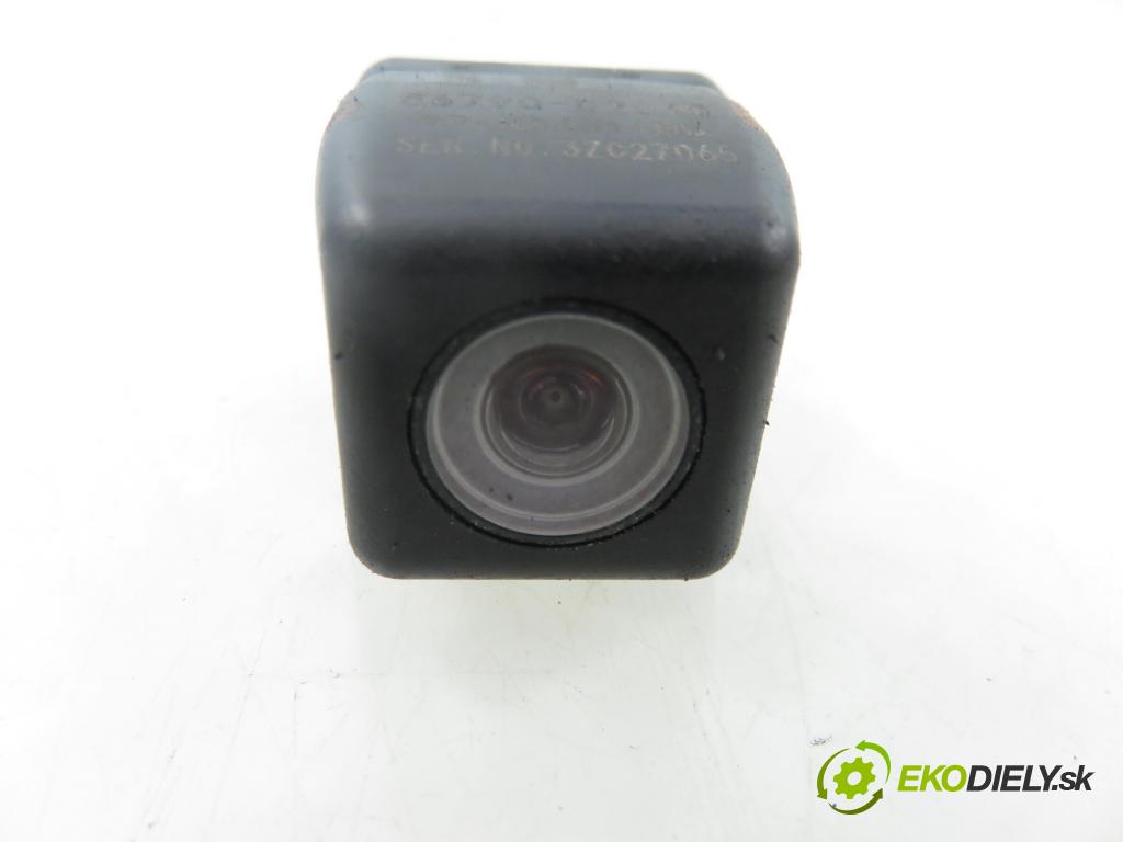 TOYOTA AURIS TOURING SPORTS (_E18_) KOMBI 2014 91,00 2.0 D-4D 124 (ADE186_) - 1AD-FTV 1998,00 KAMERA 8679002040