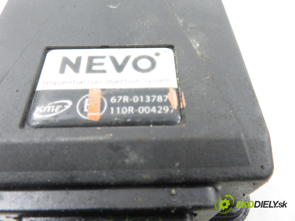 DACIA SANDERO HB 2009 55,00 1.4 - K7J 710 1390,00 řídící jednotka LPG 67R013787