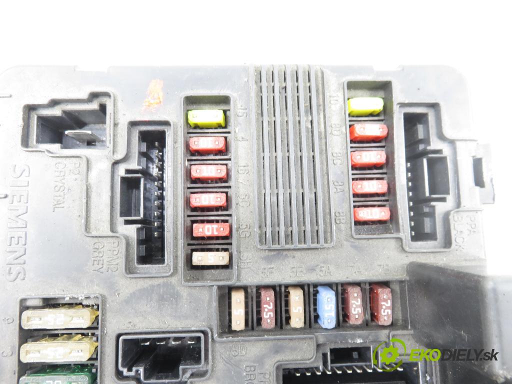 RENAULT MEGANE II (BM0/1_, CM0/1_) HB 2004 72,00 1.4 16V (BM0B, CM0B) - K4J 730 1390,00 MODUL BSM 8200306033A ; S118399300J