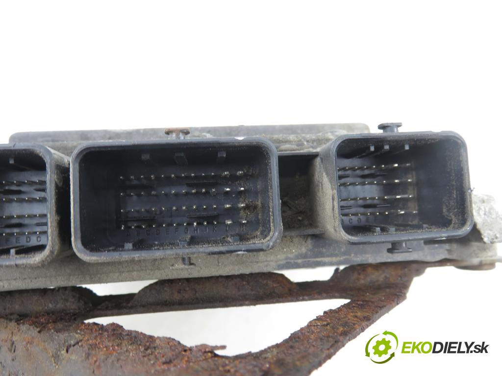 CITROEN JUMPER Skrzynia FURGON 2011 74,00 2.2 HDi 100 - 4HV (P22DTE) 2198,00 Riadiaca jednotka Motor 9666360280