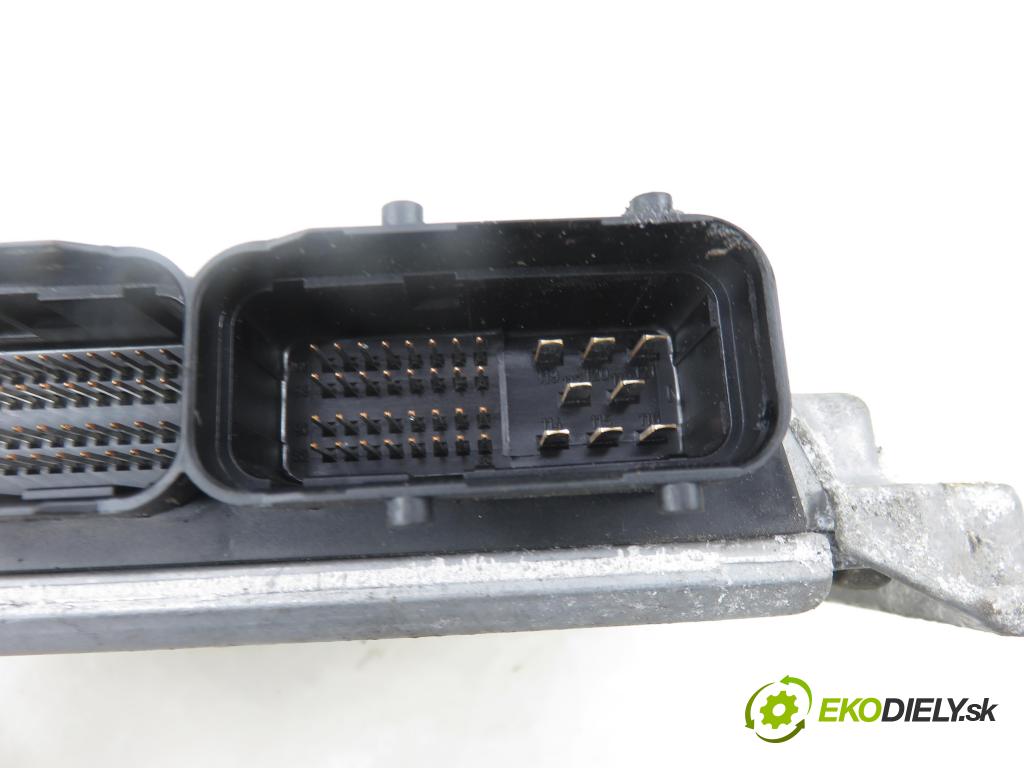 FIAT DUCATO (230_) FURGON 2001 94,00 2.8 JTD - 8140.43S 2798,00 Riadiaca jednotka Motor 0281010486 ; 1327518080