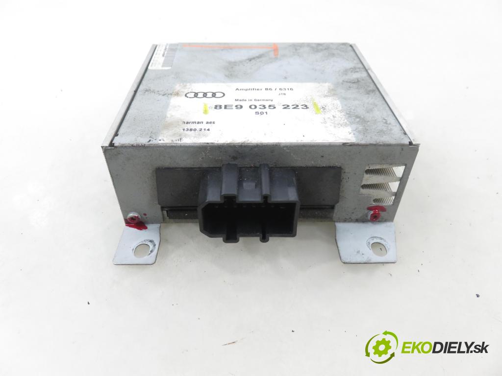 AUDI A4 Avant (8E5, B6) KOMBI 2002 96,00 1.9 TDI - AWX 1896,00 Zosilňovač 8E9035223 (Zosilňovač)