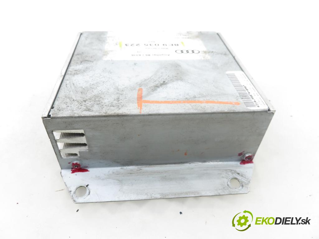 AUDI A4 Avant (8E5, B6) KOMBI 2002 96,00 1.9 TDI - AWX 1896,00 Zosilňovač 8E9035223 (Zosilňovač)