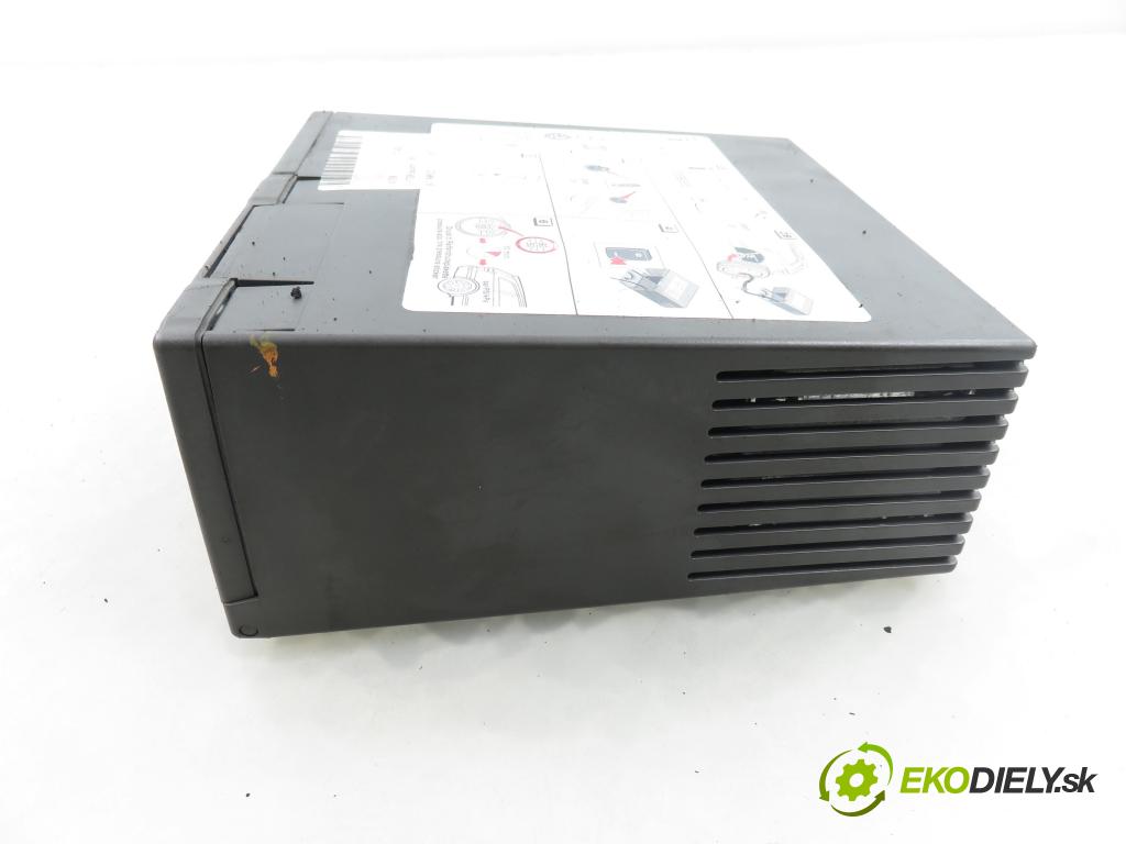 AUDI Q7 (4L) SUV 2007 171,00 3.0 TDI quattro - BUG 2967,00 Kompresor 4L0012615