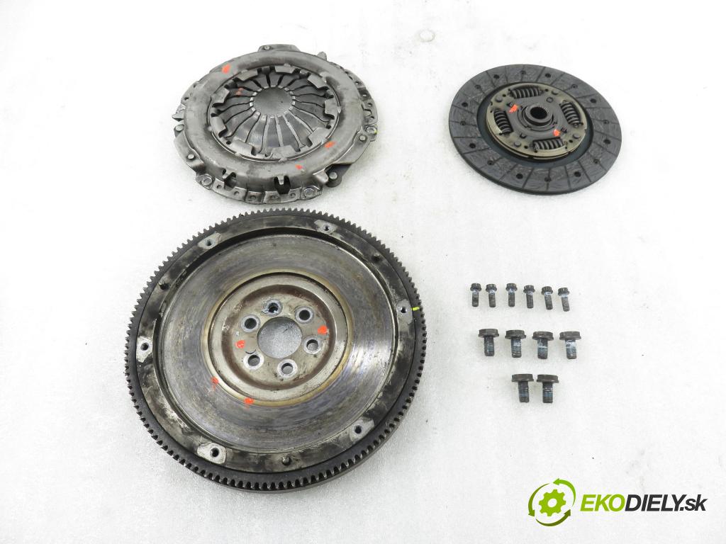 AUDI A3 (8L1) HB 2001 92,00 1.8 - AGN 1781,00 Koleso zotrvačník 068105271F