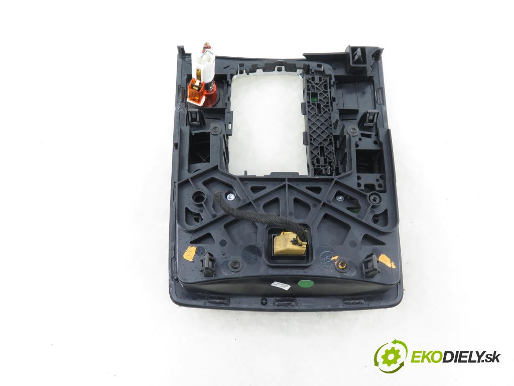 AUDI Q7 (4L) SUV 2007 171,00 3.0 TDI quattro - BUG 2967,00 Panel ovládania IDRIVE