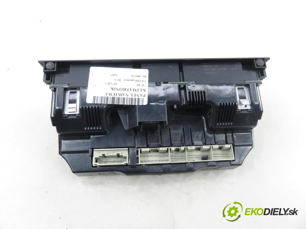 AUDI Q7 (4L) SUV 2007 171,00 3.0 TDI quattro - BUG 2967,00 Panel kúrenia KLIMATRONIK 4L0820043F ; 4L0910043 ; 5HB00918405