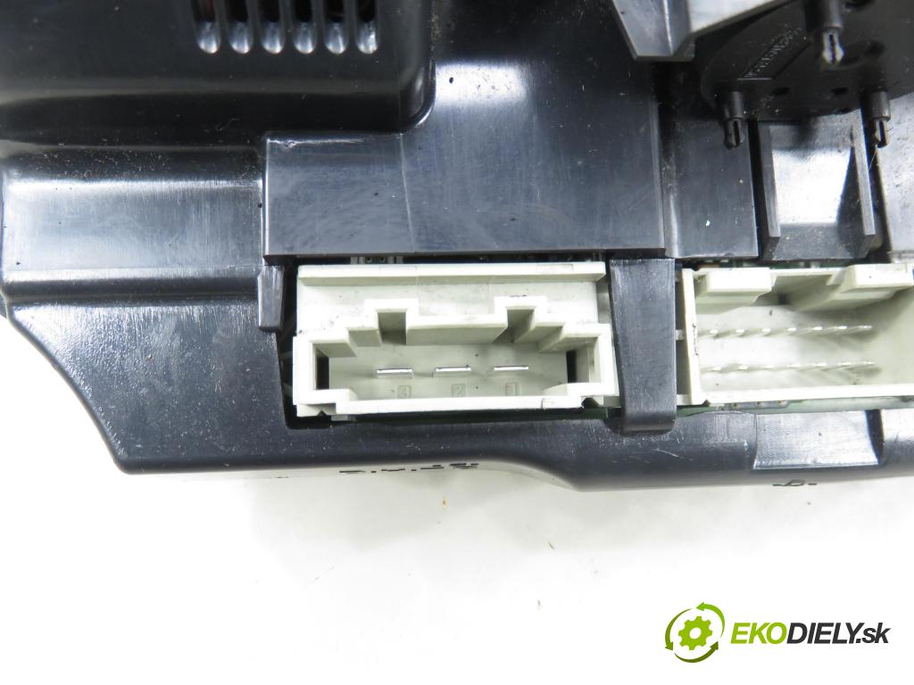 AUDI Q7 (4L) SUV 2007 171,00 3.0 TDI quattro - BUG 2967,00 Panel kúrenia KLIMATRONIK 4L0820043F ; 4L0910043 ; 5HB00918405