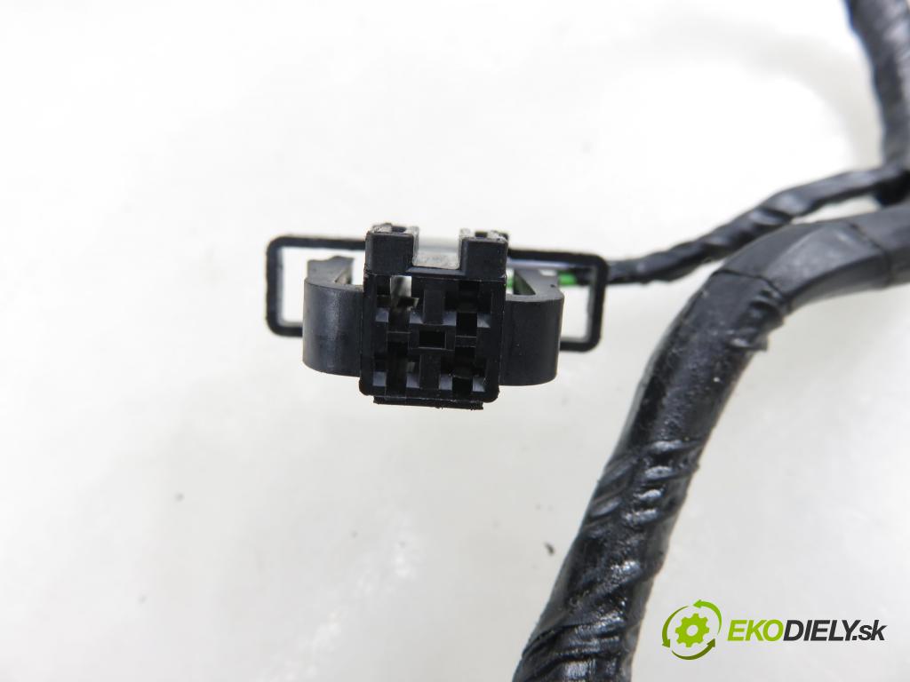 AUDI Q7 (4L) SUV 2007 171,00 3.0 TDI quattro - BUG 2967,00 Spätné zrkadlo LE 4L1857409B ; 4L0857535B ; 4L0867607Z9Y