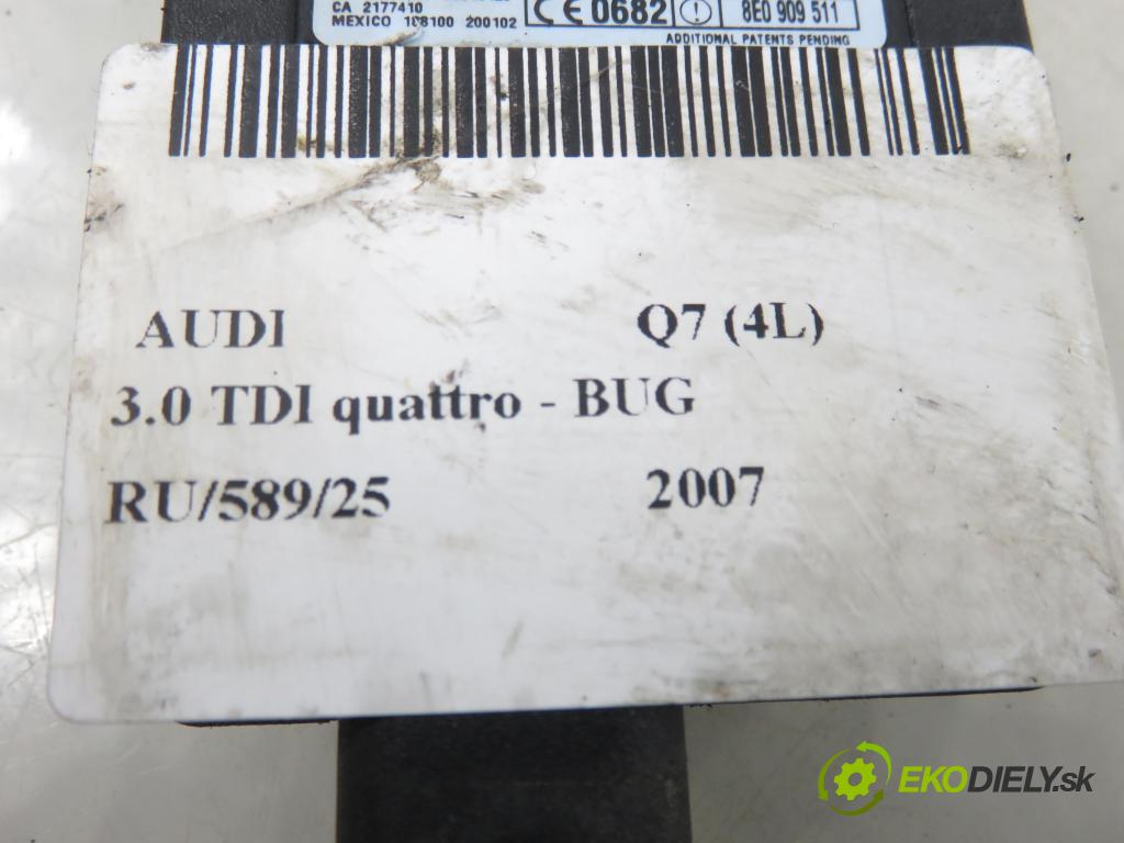 AUDI Q7 (4L) SUV 2007 171,00 3.0 TDI quattro - BUG 2967,00 riadiaca jednotka / MODUL INNE: 8E0909511