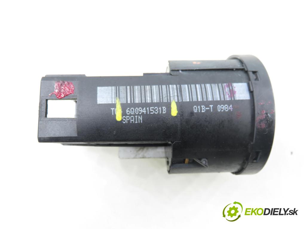 VW TRANSPORTER V Skrzynia (7HA, 7HH, 7EA, 7EH) FURGON 2004 77,00 1.9 TDI PD 105 - AXB 1896,00 prepínač svetlá 6Q0941531B