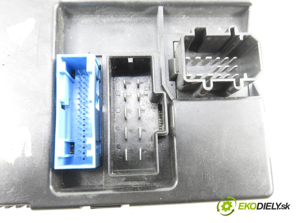 AUDI Q7 (4L) SUV 2007 171,00 3.0 TDI quattro - BUG 2967,00 MODUL komfortu 4L0907289C ; 4L0910289F ; 5DK008762