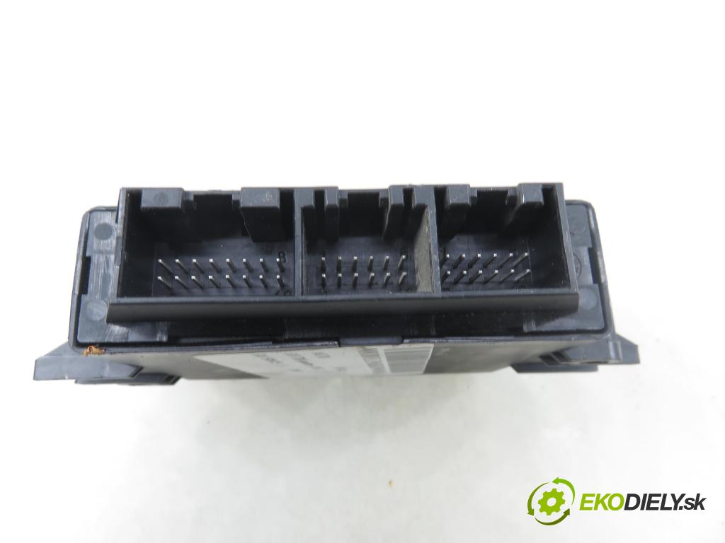 AUDI Q7 (4L) SUV 2007 171,00 3.0 TDI quattro - BUG 2967,00 MODUL 4F0919283F