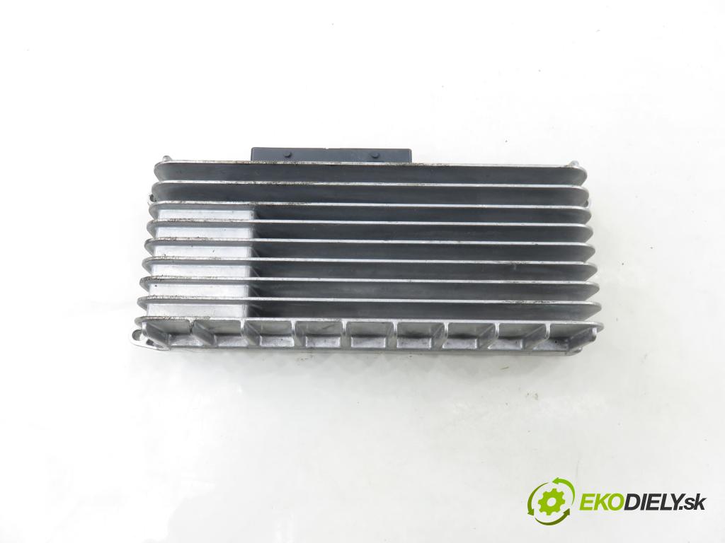 AUDI Q7 (4L) SUV 2007 171,00 3.0 TDI quattro - BUG 2967,00 Zosilňovač 4L0910223E (Zosilňovač)