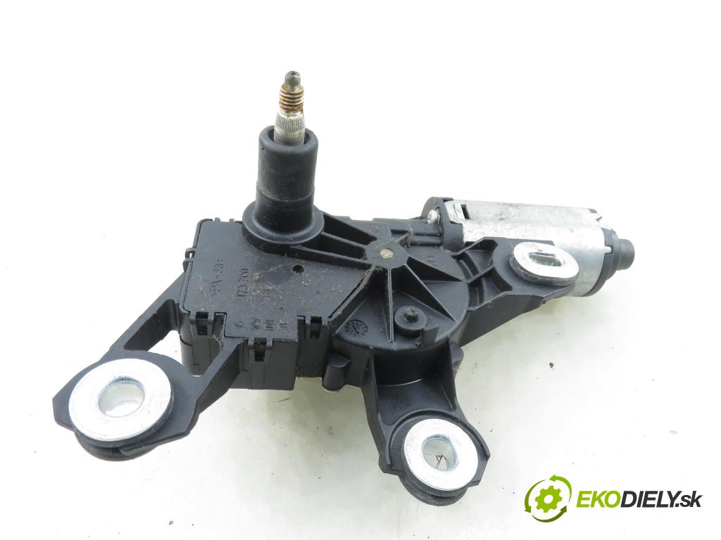 AUDI Q7 (4L) SUV 2007 171,00 3.0 TDI quattro - BUG 2967,00 Motorček stierače zadné 8E9955711E