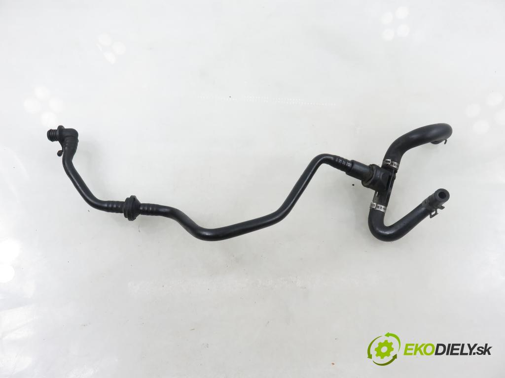 VW PASSAT B6 (3C2) SEDAN 2006 110,00 2.0 FSI - BVY 1984,00 rúrka do serva 3C0612041AP