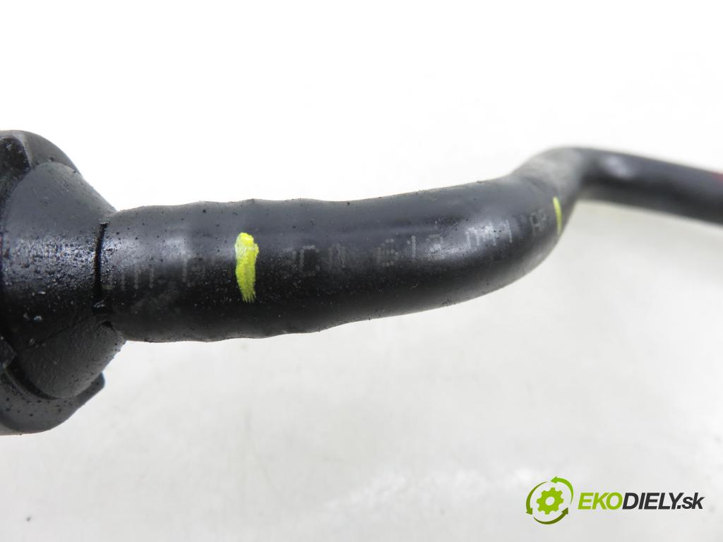 VW PASSAT B6 (3C2) SEDAN 2006 110,00 2.0 FSI - BVY 1984,00 rúrka do serva 3C0612041AP