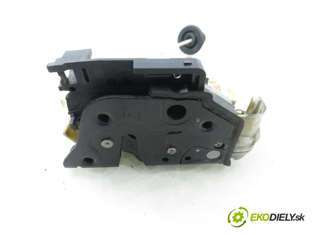 AUDI Q7 (4L) SUV 2007 171,00 3.0 TDI quattro - BUG 2967,00 zámok 3C1837015A