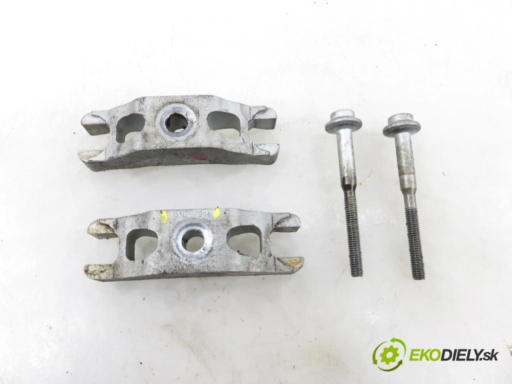 SEAT IBIZA IV (6J5, 6P1) HB 2012 77,00 1.6 TDI - CAYC 1598,00 Stojan VSTREKOVAČ: 03L216