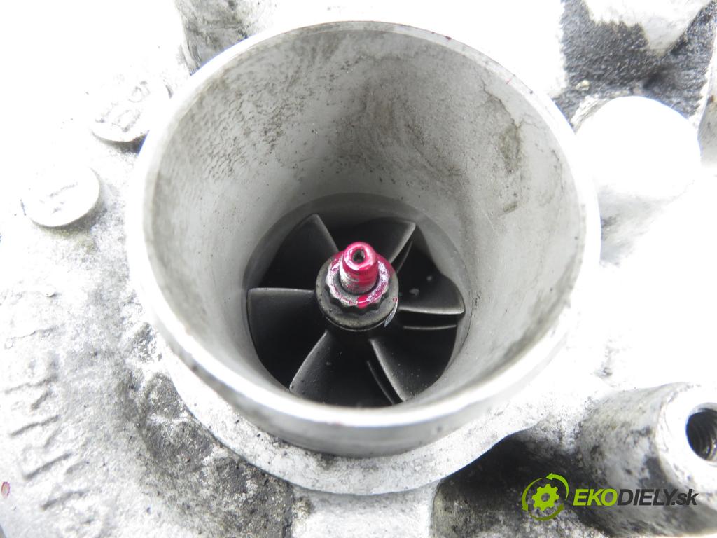 VW PASSAT B5.5 (3B3) SEDAN 2002 74,00 1.9 TDI PD 101 - AVB 1896,00 Turbodúchadlo 028145702R (Turbodúchadlo (kompletné))