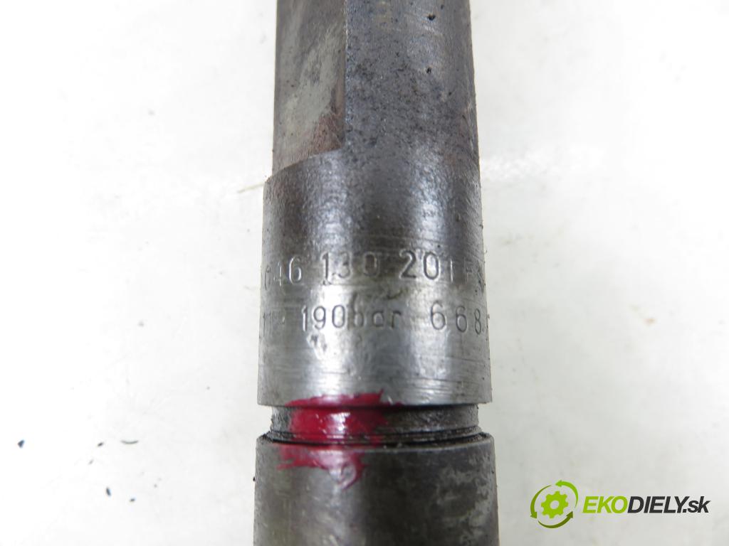 VOLVO 850 Kombi (LW) KOMBI 1997 103,00 2.5 TDI - D 5252 T 2461,00 Vstrekovacie ventily 074130202B ; 046130201F (Vstrekovací ventil)