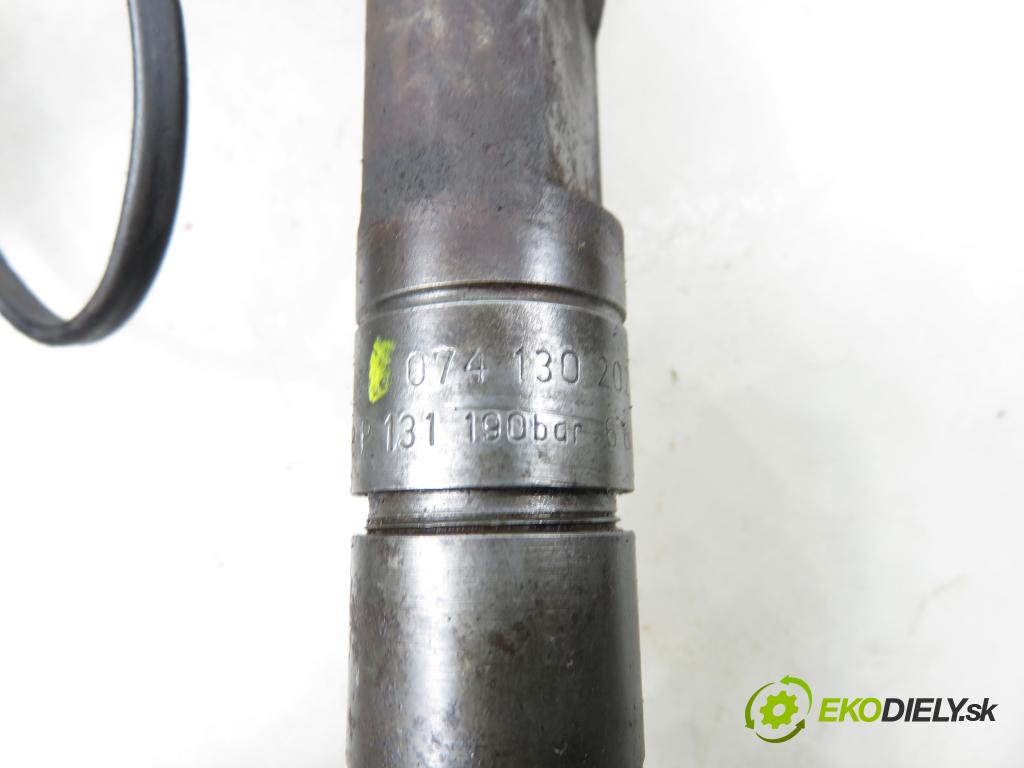 VOLVO 850 Kombi (LW) KOMBI 1997 103,00 2.5 TDI - D 5252 T 2461,00 Vstrekovacie ventily 074130202B ; 046130201F (Vstrekovací ventil)