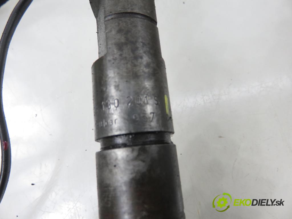 AUDI A4 (8D2, B5) SEDAN 2000 81,00 1.9 TDI quattro - AFN 1896,00 Vstrekovacie ventily 028130201S ; 028130201T (Vstrekovací ventil)