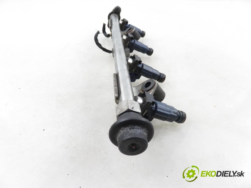 KIA CEE'D SW (ED) KOMBI 2009 90,00 1.6 122 - G4FC 1591,00 Lišta vstrekovacia 353102B000 (Vstrekovacia lišta)