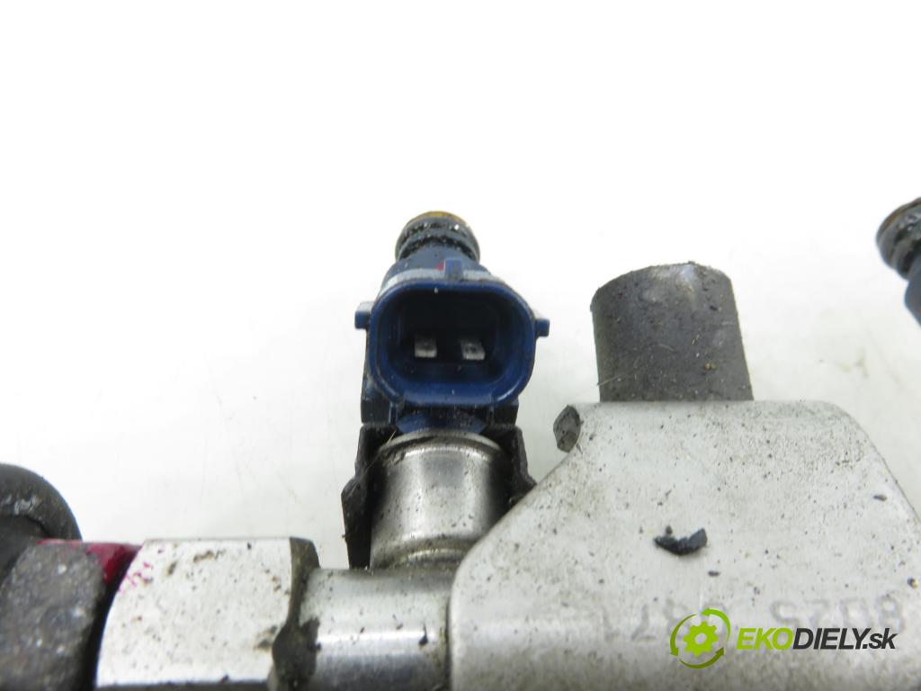 KIA CEE'D SW (ED) KOMBI 2009 90,00 1.6 122 - G4FC 1591,00 Lišta vstrekovacia 353102B000 (Vstrekovacia lišta)