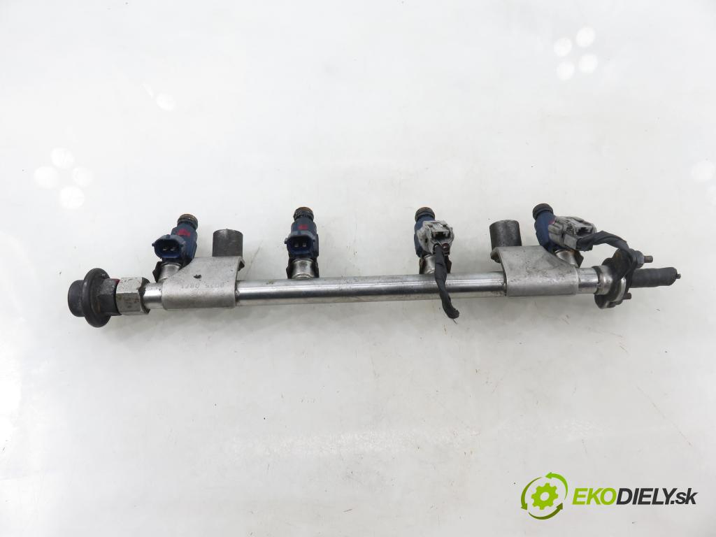 KIA CEE'D SW (ED) KOMBI 2009 90,00 1.6 122 - G4FC 1591,00 Lišta vstrekovacia 353102B000 (Vstrekovacia lišta)