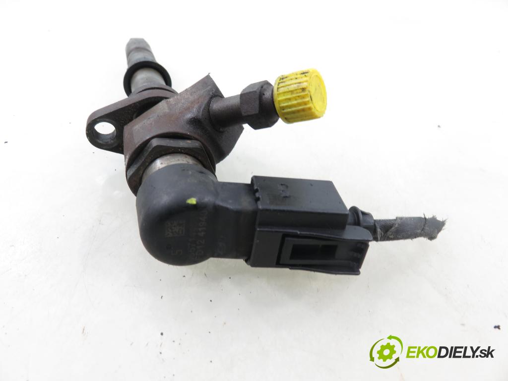 FORD FOCUS II (DA_, HCP) HB 2006 100,00 2.0 TDCi - G6DD 1997,00 vstrekovač 9657144580 (Vstrekovač paliva)