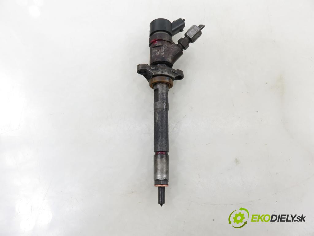 CITROEN C4 I (LC_) HB 2005 66,00 1.6 HDi - 9HX (DV6ATED4) 1560,00 vstrekovač 0445110239 (Vstrekovač paliva)