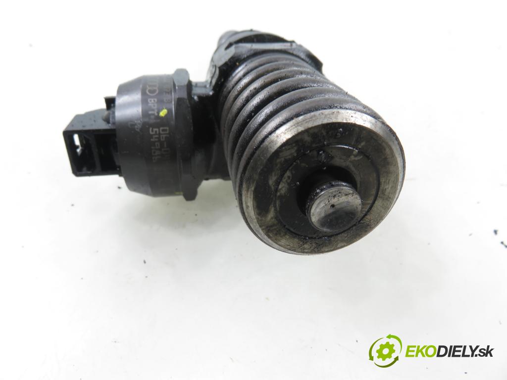 VW SHARAN (7M8, 7M9, 7M6) VAN 2006 85,00 1.9 TDI PD 115 - AUY 1896,00 vstříkovač 038130073BP ; 0414720314 (Vstřikovač paliva)