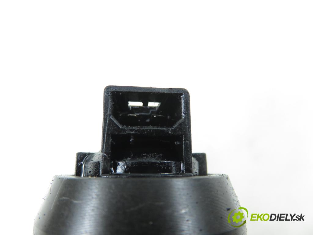 VW SHARAN (7M8, 7M9, 7M6) VAN 2006 85,00 1.9 TDI PD 115 - AUY 1896,00 Vstrekovač 038130073BP ; 0414720314 (Vstrekovač paliva)