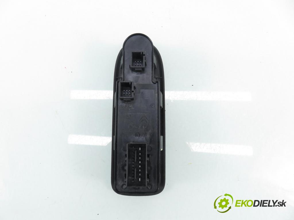 CITROEN C3 II (SC_) HB 2010 50,00 1.4 HDi 8V 70 - 8HZ (DV4TD) 1398,00 Panel ovládania okien 96652236XT