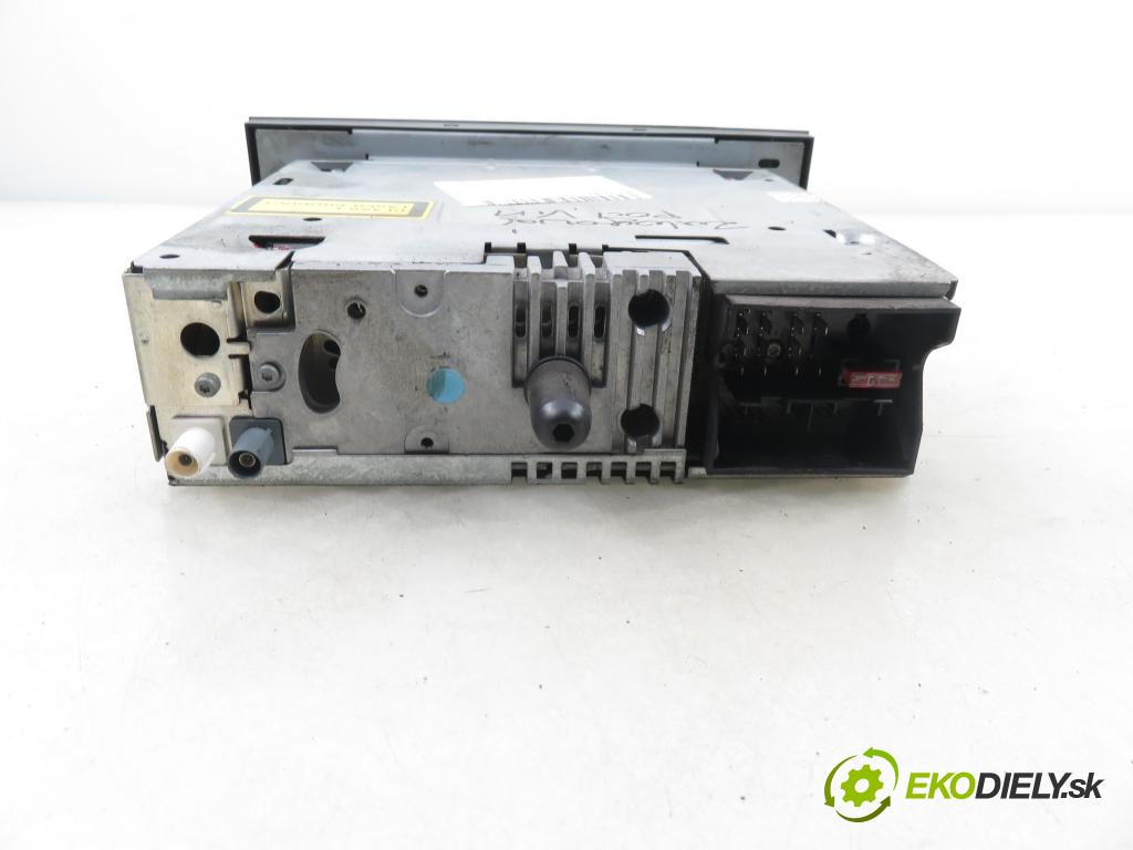 PEUGEOT 407 (6D_) SEDAN 2005 100,00 2.0 HDi 135 - RHR 1997,00 RADIO CD