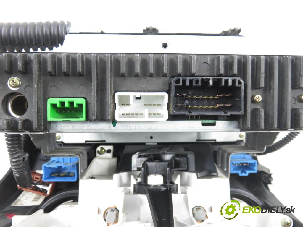 HONDA JAZZ II (GD_, GE3, GE2) HB 2003 61,00 1.3 (GD1) - L13A1 1339,00 RADIO CD 39175SAAG110M1