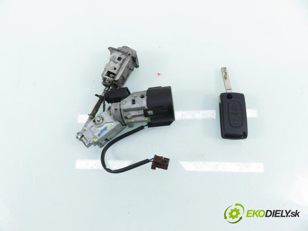 CITROEN C3 II (SC_) HB 2010 50,00 1.4 HDi 8V 70 - 8HZ (DV4TD) 1398,00 spinačka / zámky N0502455 ; N0503451 ; N0503111