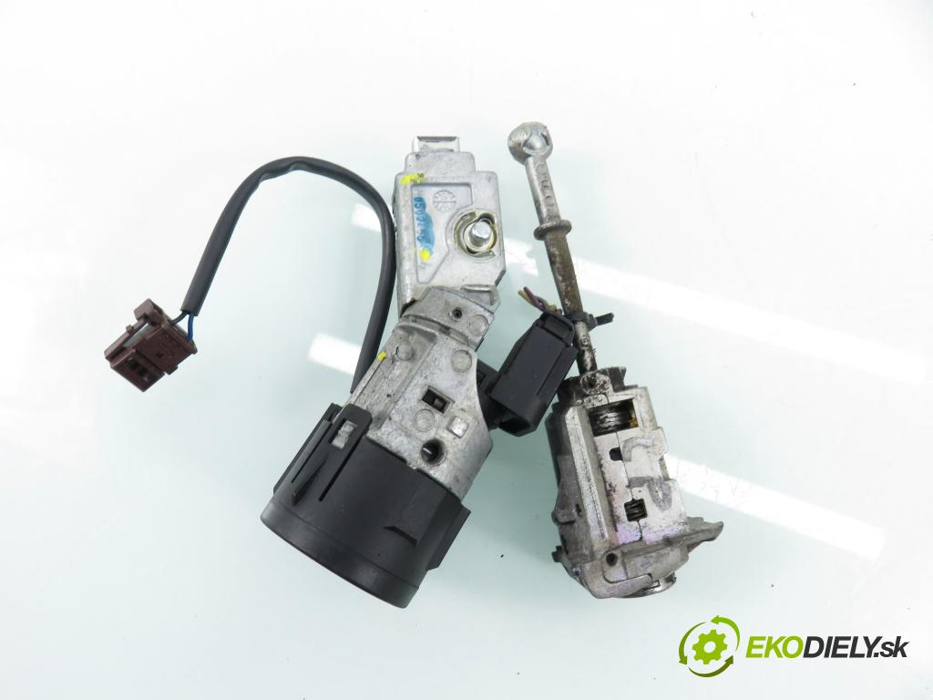 CITROEN C3 II (SC_) HB 2010 50,00 1.4 HDi 8V 70 - 8HZ (DV4TD) 1398,00 spinačka / zámky N0502455 ; N0503451 ; N0503111