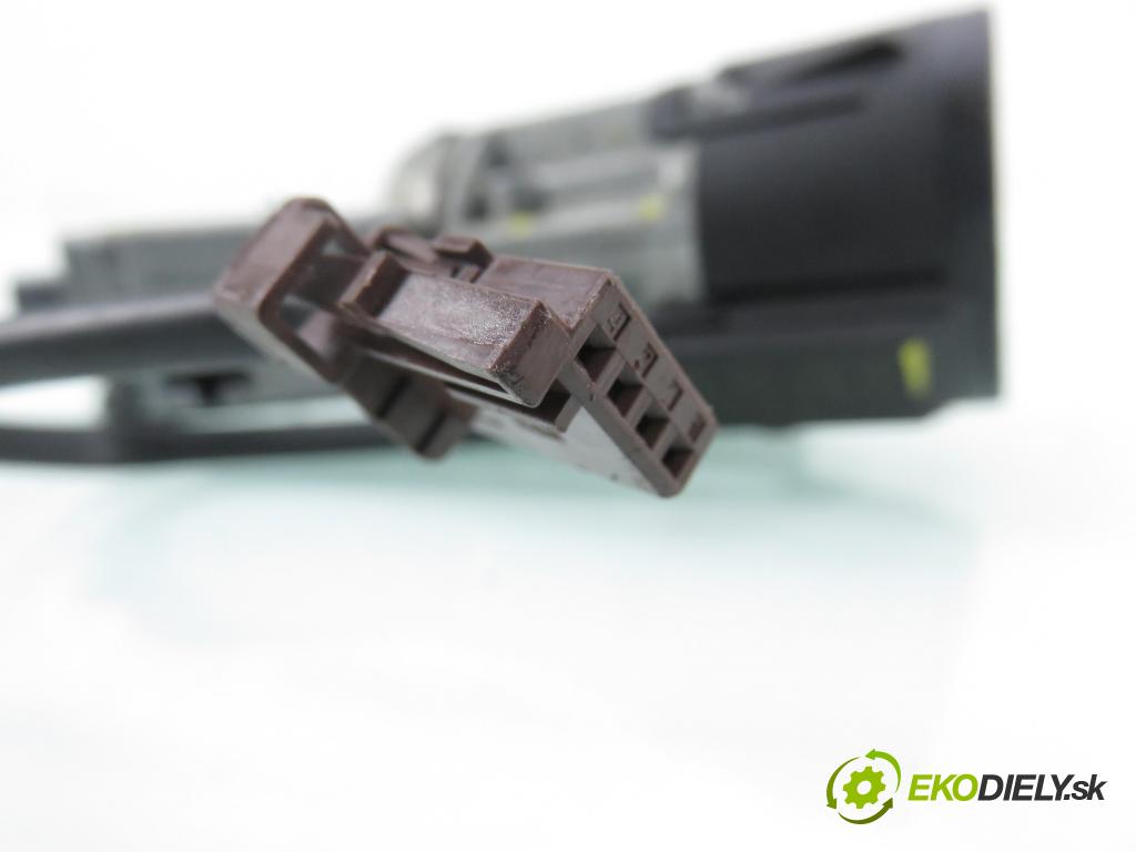 CITROEN C3 II (SC_) HB 2010 50,00 1.4 HDi 8V 70 - 8HZ (DV4TD) 1398,00 spinačka / zámky N0502455 ; N0503451 ; N0503111