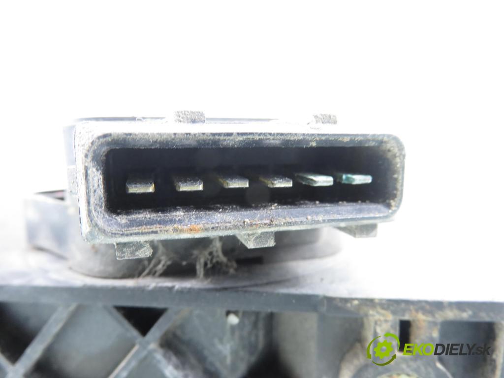 RENAULT SCENIC I (JA0/1_) MINIVAN 2002 0,00 1.6 - K4M 708 1598,00 Potenciometer plynu 7700431918 ; CTS4089 (Potenciometer plynového pedálu)