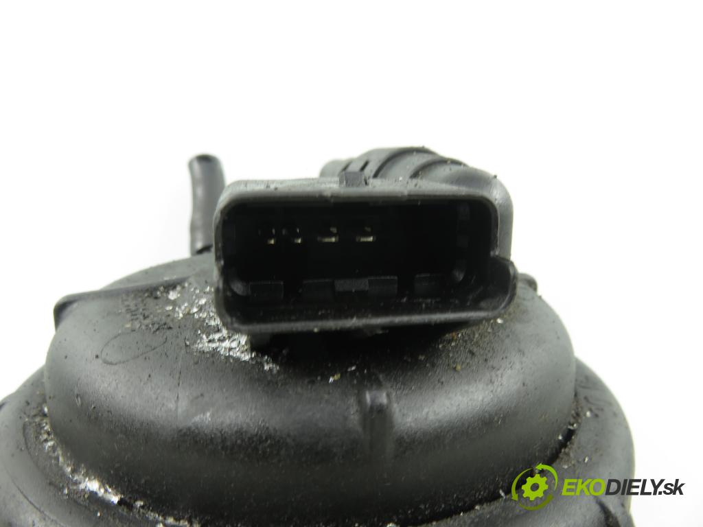 FIAT CROMA (194_) KOMBI 2006 110,00 1.9 D Multijet 150 - 939 A2.000 1910,00 obal filtra paliva 235513920