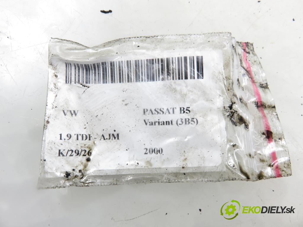 VW PASSAT B5 Variant (3B5) KOMBI 2000 85,00 1.9 TDI - AJM 1896,00 Vstrekovač 038130073AL ; 0414720039 (Vstrekovač paliva)