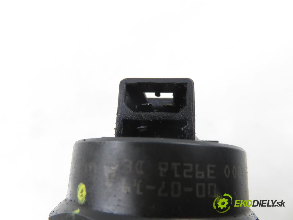 VW SHARAN (7M8, 7M9, 7M6) VAN 2002 85,00 1.9 TDI PD 115 - AUY 1896,00 Vstrekovač 038130073AC ; 0414720029 (Vstrekovač paliva)