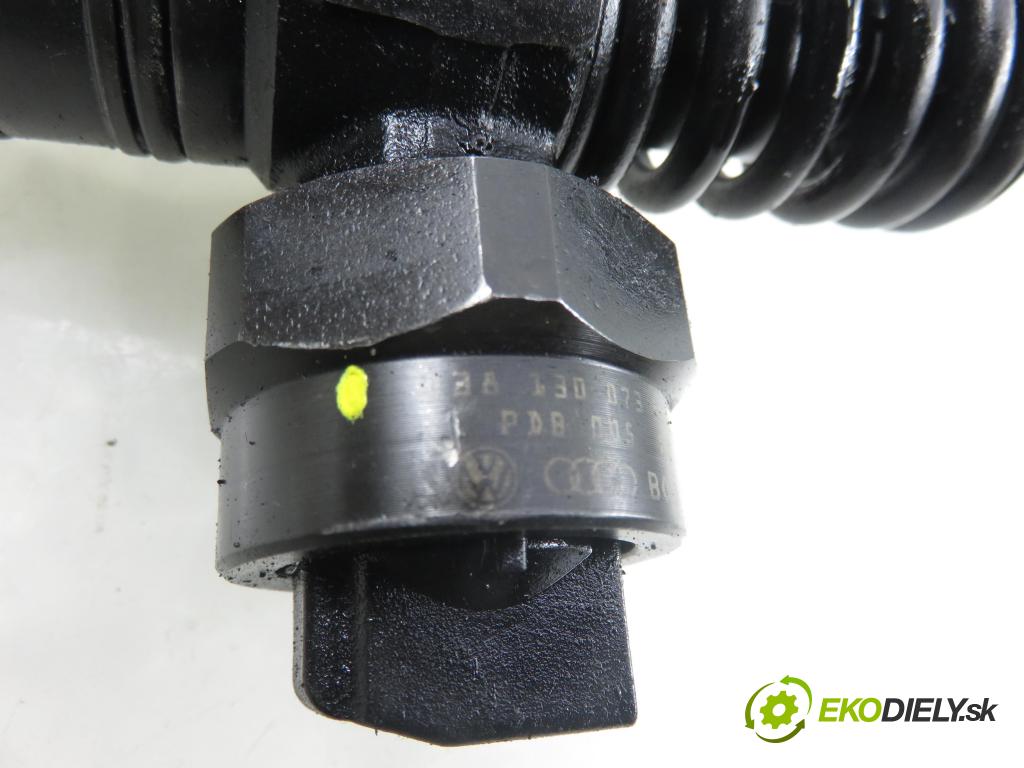 VW PASSAT B5 Variant (3B5) KOMBI 2000 85,00 1.9 TDI - AJM 1896,00 Vstrekovač 038130073F ; 0414720007 (Vstrekovač paliva)