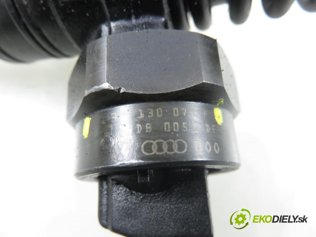 VW PASSAT B5 Variant (3B5) KOMBI 2000 85,00 1.9 TDI - AJM 1896,00 Vstrekovač 038130073F ; 0414720007 (Vstrekovač paliva)